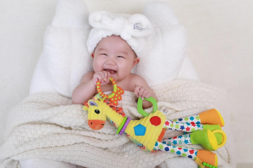 宜都宝宝眼眶发红